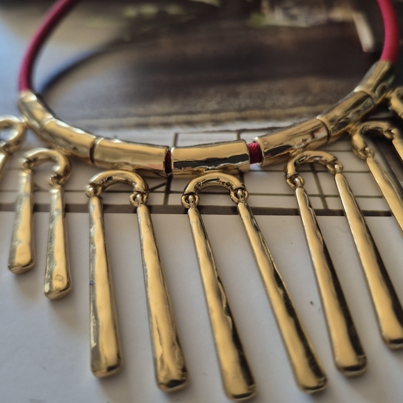 Brooks BROTHERS Gold and Red CORD  Necklace with Dangling Charms - Picture 3 of 9